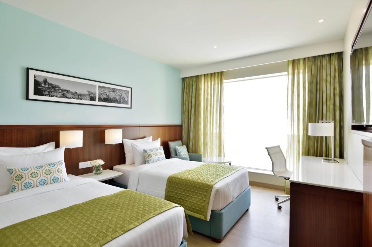 Fairfield By Marriott Indore Extérieur photo