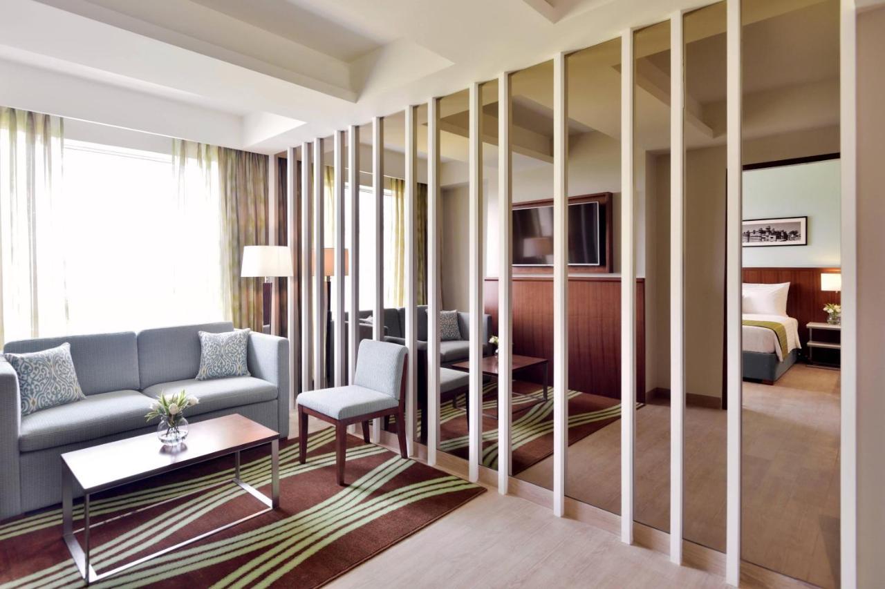 Fairfield By Marriott Indore Extérieur photo
