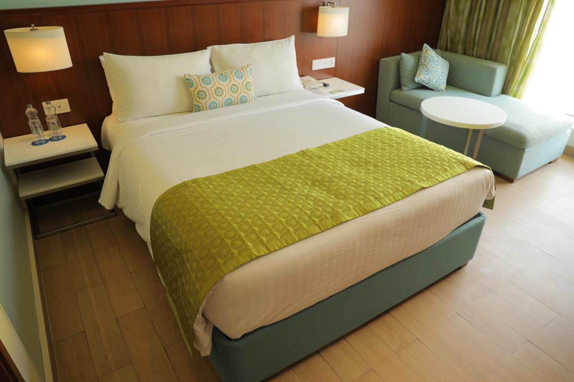 Fairfield By Marriott Indore Extérieur photo