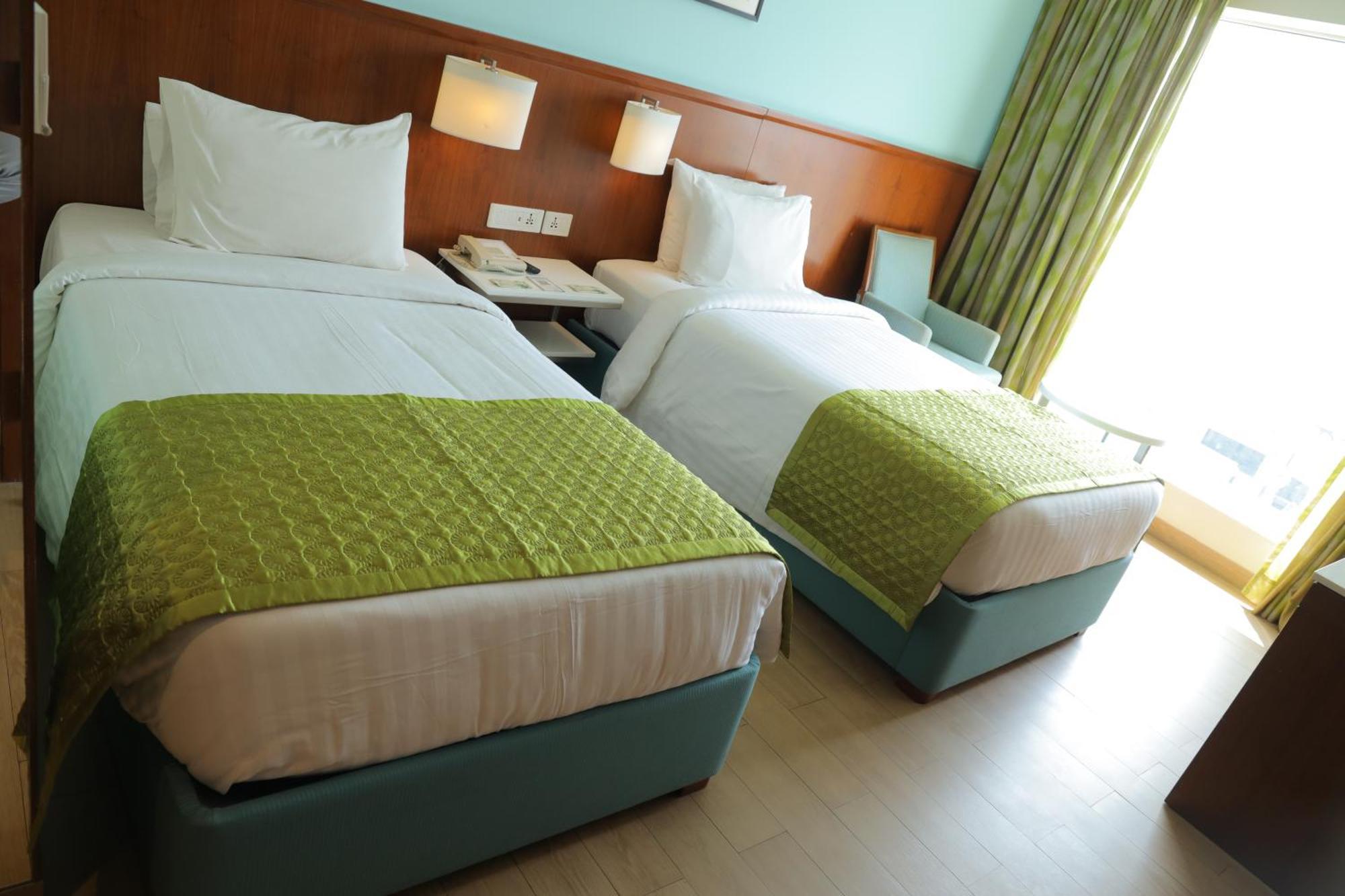 Fairfield By Marriott Indore Extérieur photo