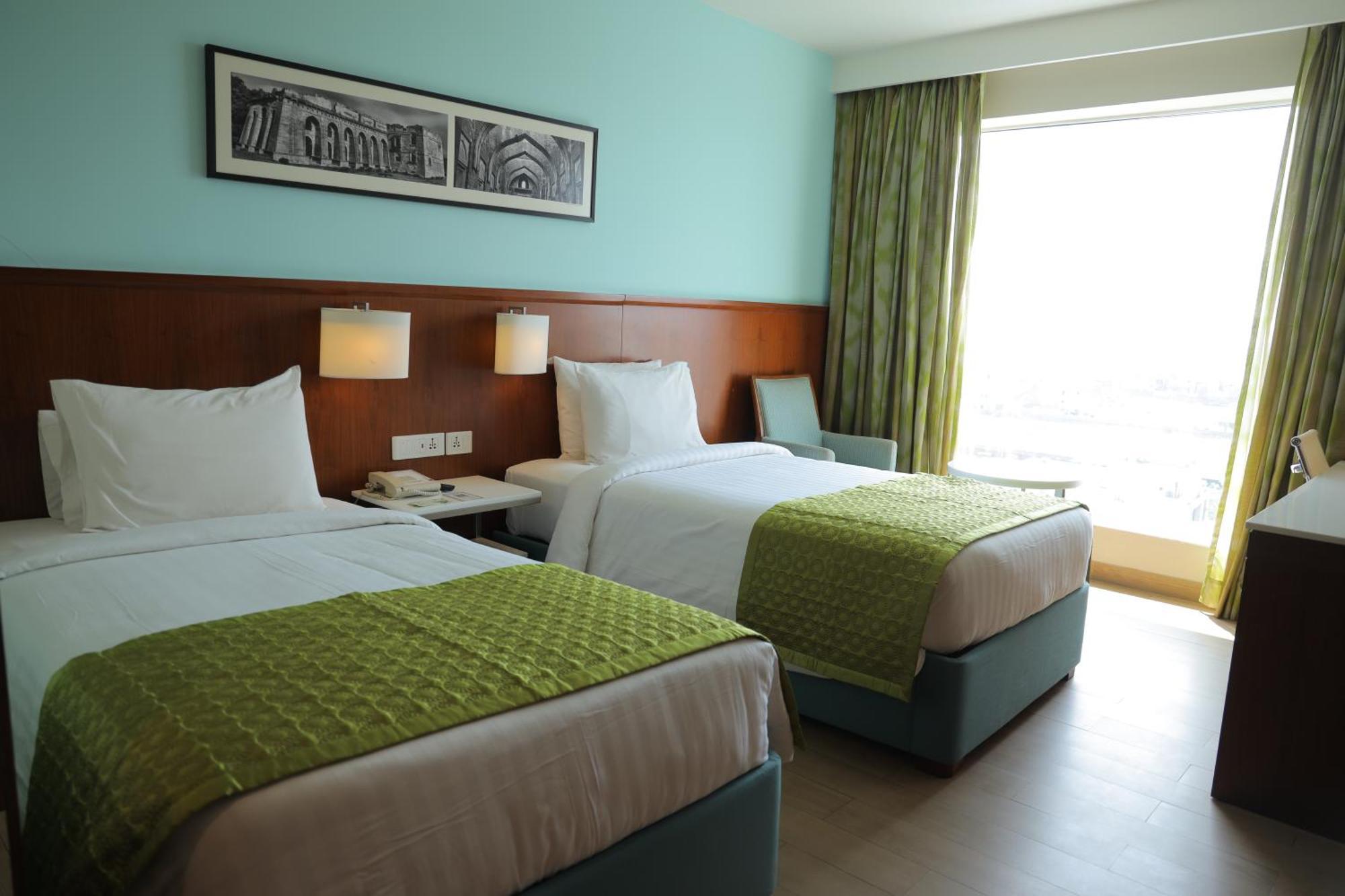 Fairfield By Marriott Indore Extérieur photo