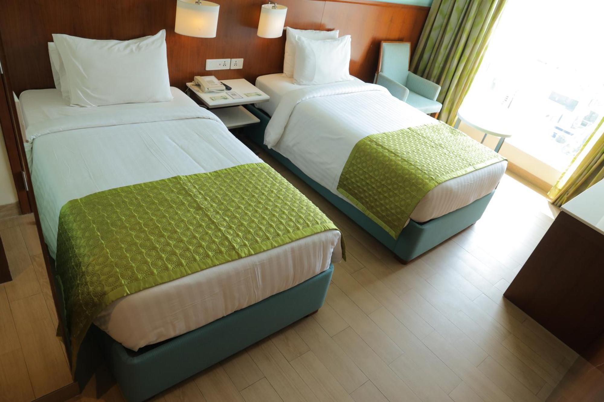 Fairfield By Marriott Indore Extérieur photo
