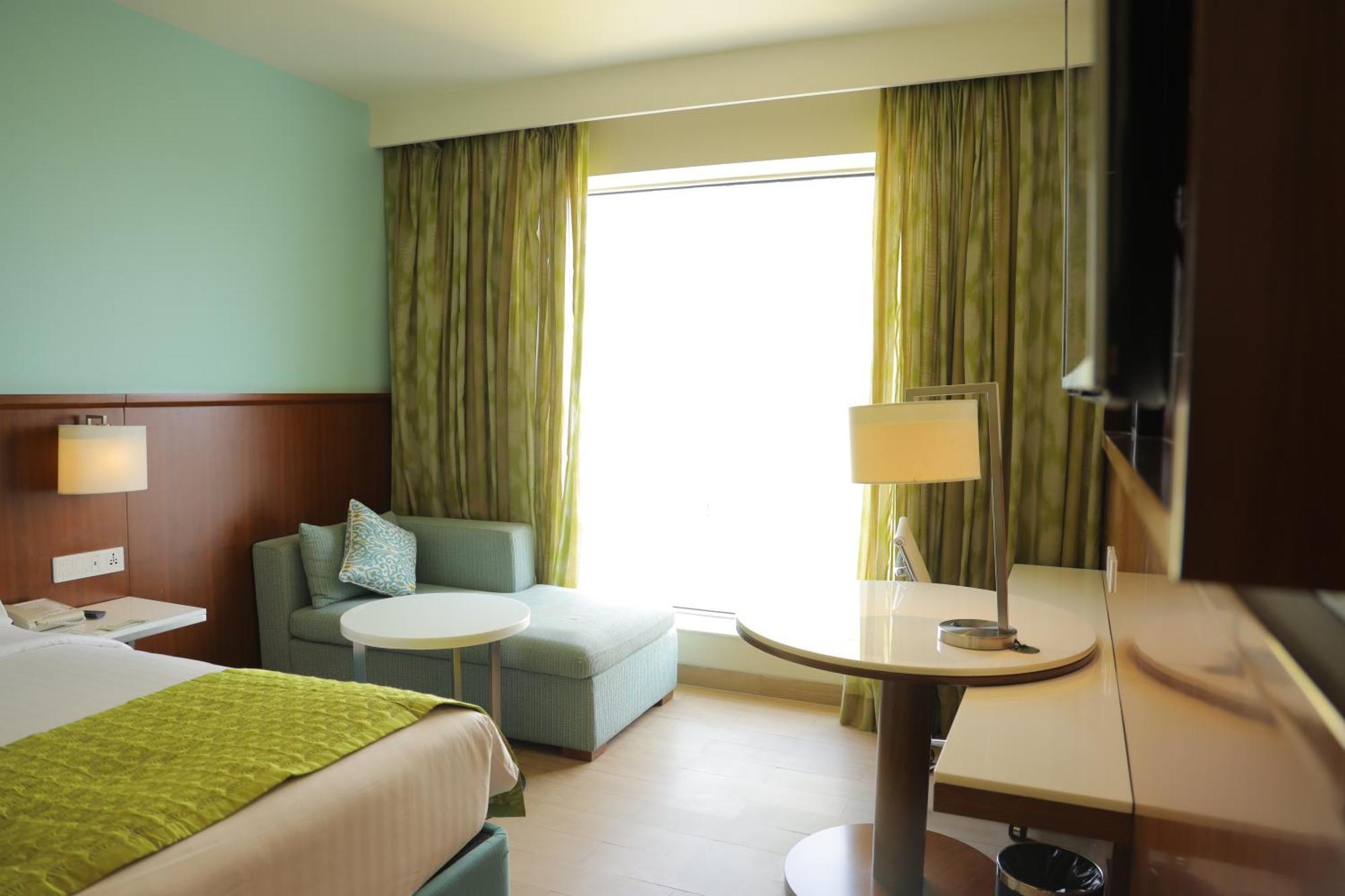 Fairfield By Marriott Indore Extérieur photo
